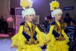 Свои сценические наряды показали коллективы ДК Кировского округа