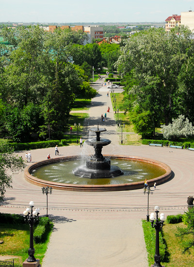 Fountain next to the Administration of the city of Omsk
