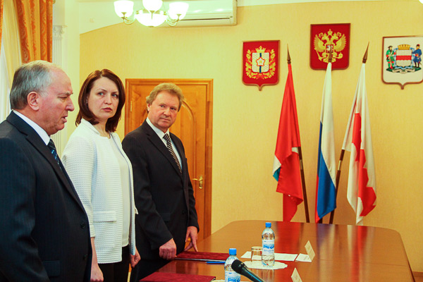 Подписание трехстороннего соглашения между мэрией, профсоюзами и объединением работодателей в Омске