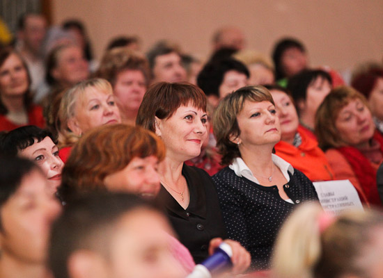 Конкурсная комиссия с интересом наблюдала за происходящим на сцене