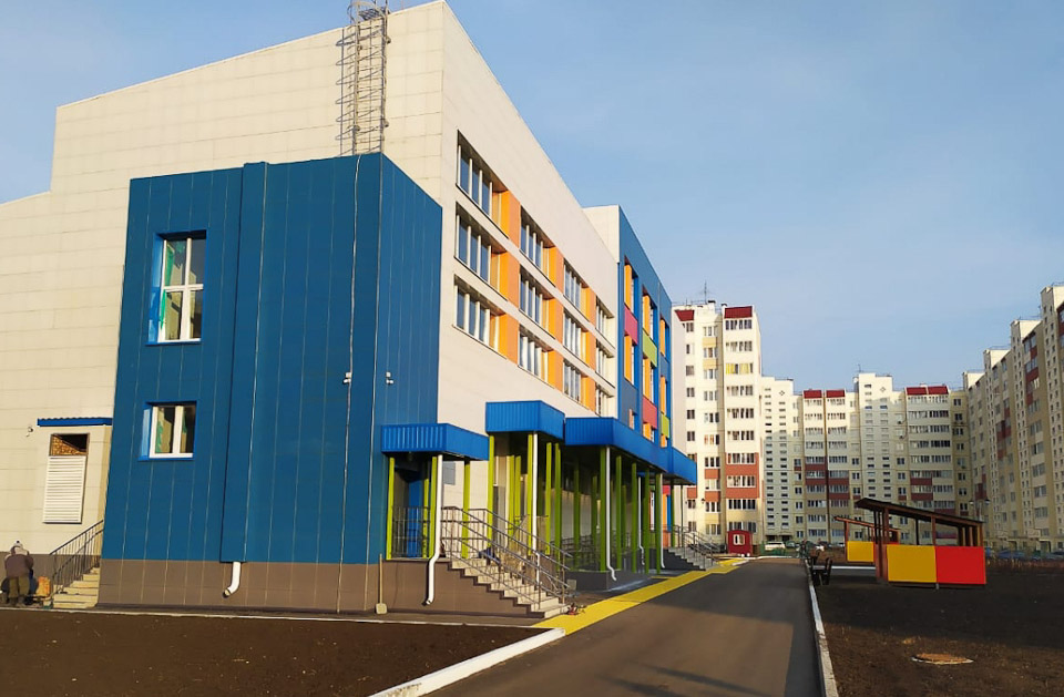 Школа в районе Амурский-2