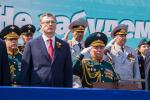 Губернатор Омской области Александр Бурков и командующие гарнизона