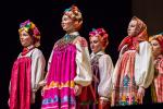 Открытые цвета и орнаменты всегда будут в моде