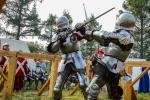 Безусловно, соревнования по средневековому бою — самая зрелищная часть фестиваля