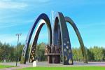 石油工人劳动功勋纪念碑。2016年9月4日，对石油工人劳动功勋纪念碑的揭幕仪式在苏尔古特石油工人广场举行。象征性喷泉中间设有一个钻井台，在其底部放置了11个青铜雕像，体现了征服了西伯利亚处女地的工人英雄精神。