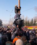 Покорение столба: вместе сподручнее!