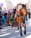 А в это время дети с удовольствием катались на санях…