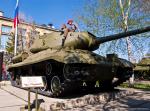 Прадеды воевали за то, чтобы танк мальчишки видели только в музее