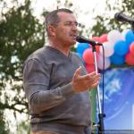 Директор департамента по делам молодёжи Михаил Расин поздравил собравшихся с Днём молодёжи