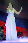 Алина Астахова в течение концертной программы не раз меняла образы
