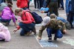 Некоторые юные художники предпочли традиционное творчество