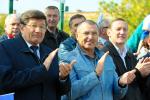 Мэр города Вячеслав Двораковский и директор департамента Михаил Расин приветствовали участников спартакиады