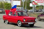 Колонна проходит светофор в несколько этапов. ЗАЗ-968М