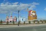 Китайский Парк матрешек — здесь воссозданы образы построек московского Кремля