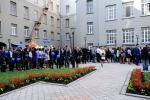 Торжественная линейка прошла во внутреннем дворике университета