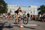 Показательные выступления велосипедистов
