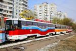 Когда у экипажа обеденный перерыв, вагон стоит на отдельном пути