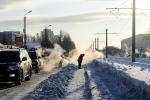 Расчистка снега на улице Заозерная в Советском округе