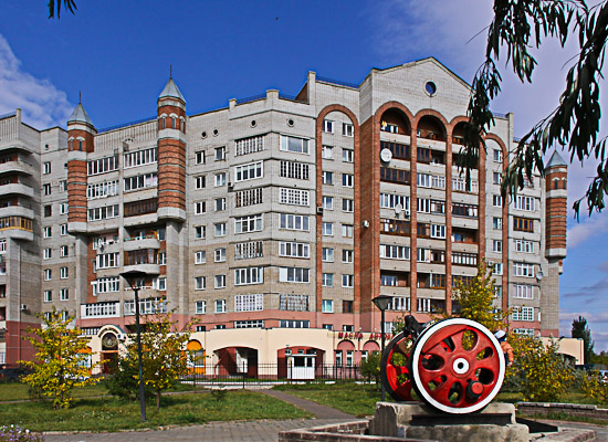Сквер Юбилейный заложен в честь 100-летия Ленинского округа