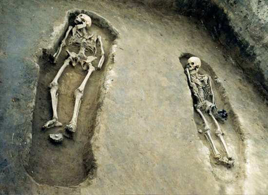 Погребения 42 и 43 Красноярского археологического комплекса. Эпоха средневековья