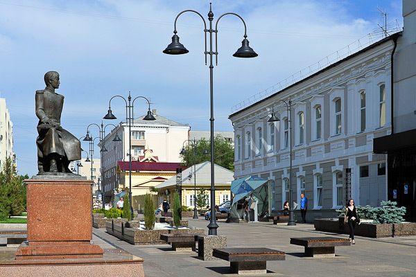 Walikhanova Street nowadays, Omsk