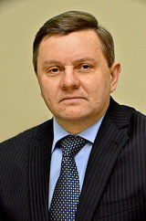 Директор департамента контрактной системы в сфере закупок Администрации горда Омска Николай Лукьянович Бушуев
