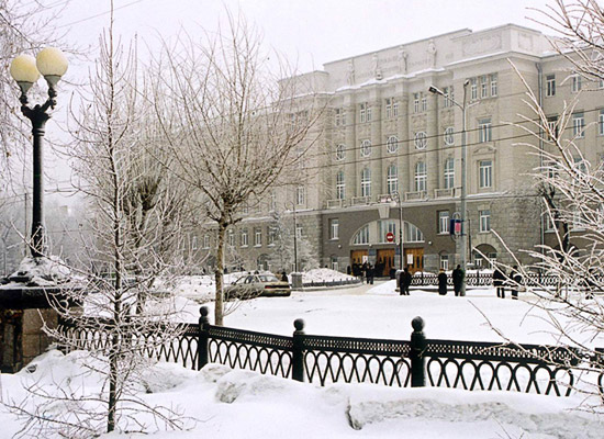 Здание Омского государственного университета путей сообщения